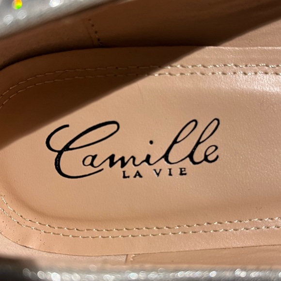 Camille La Vie Bejewelled Kitten Heel NWOT - Picture 6 of 6